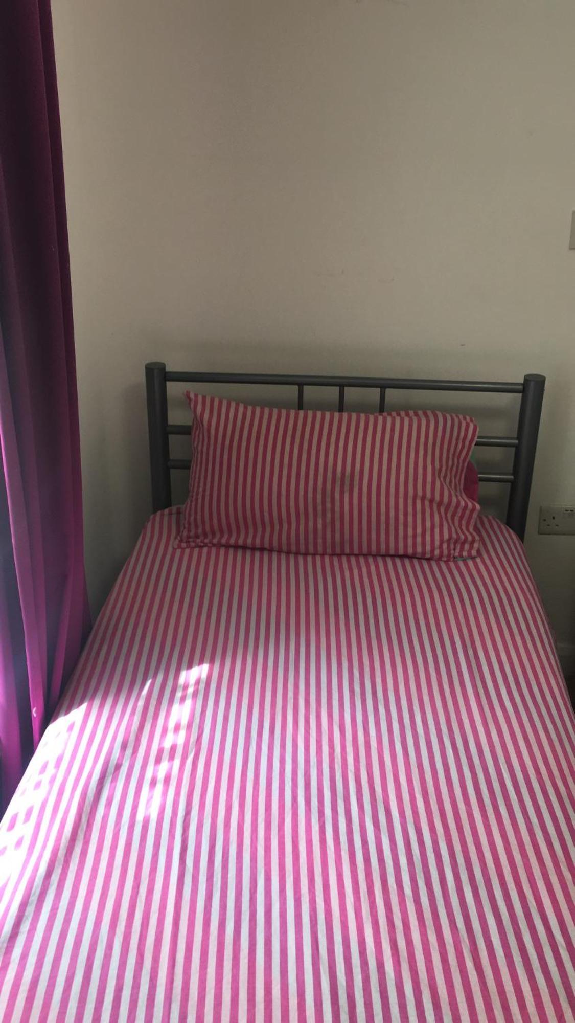 Cosy A New Apartment London